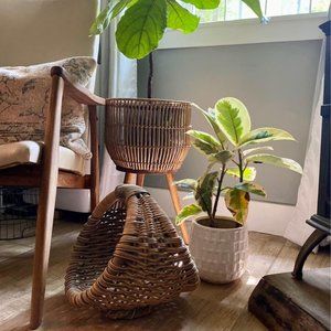 Large 11 1/2” x 11 1/2” round basket